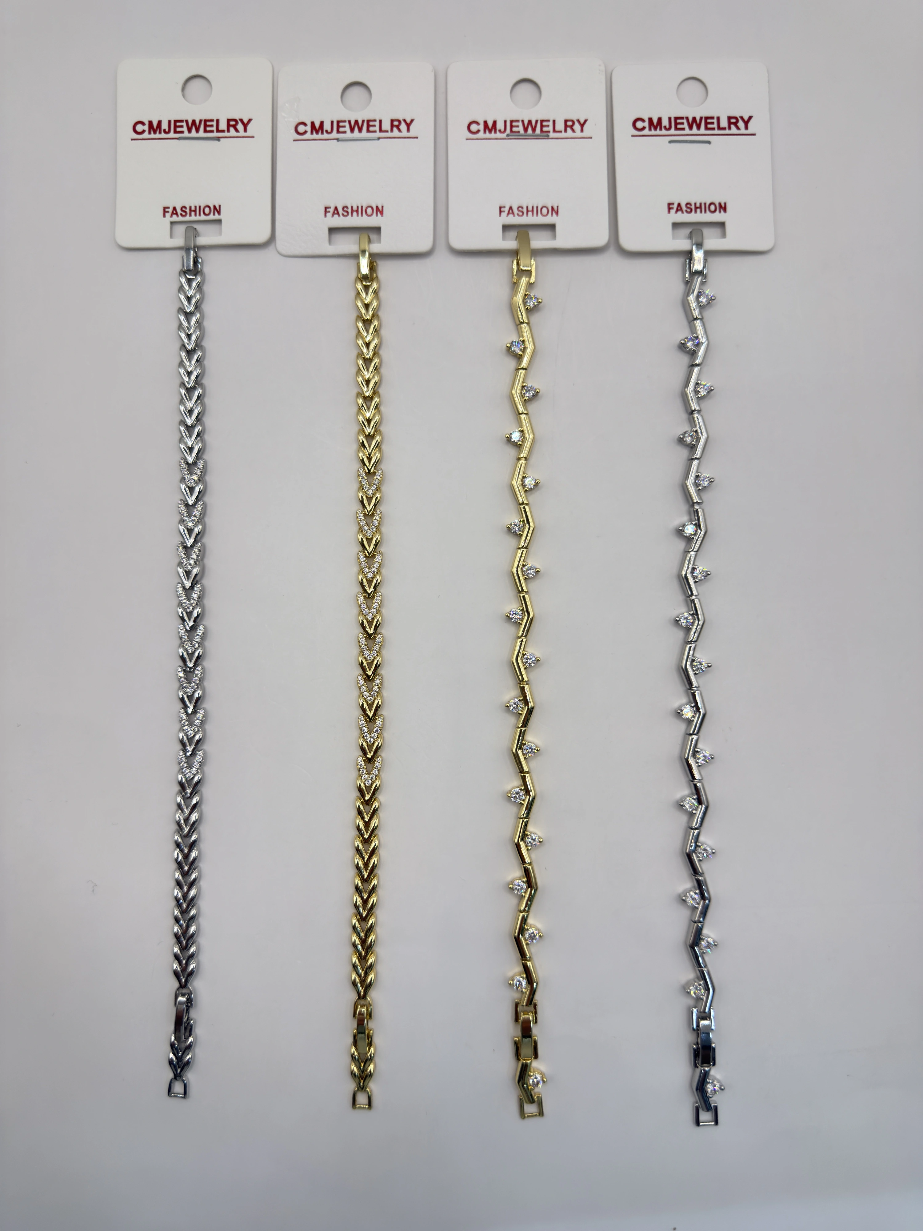 CM JEWELRY 14K Bileklik 85