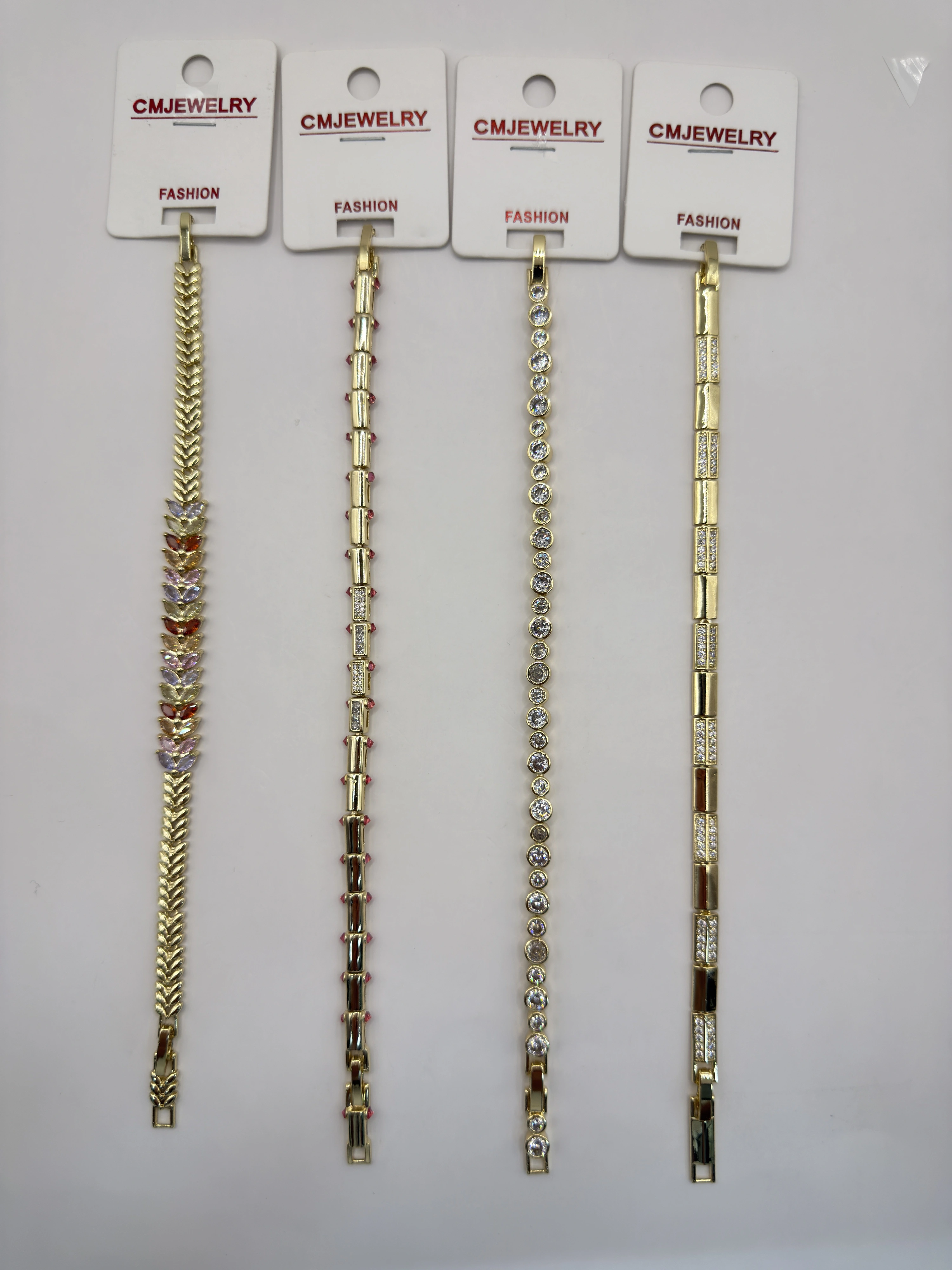 CM JEWELRY 14K Bileklik 119