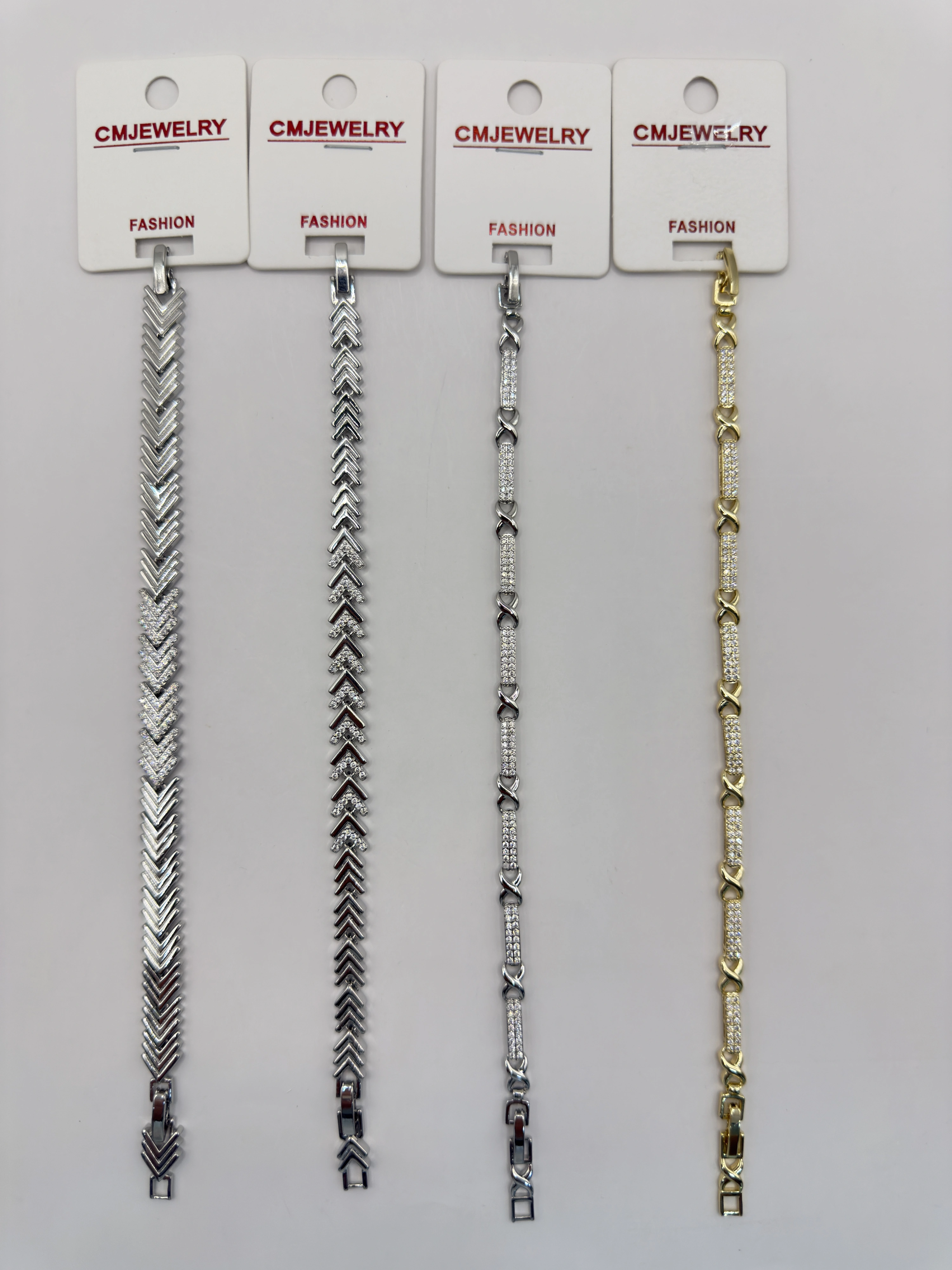 CM JEWELRY 14K Bileklik 133