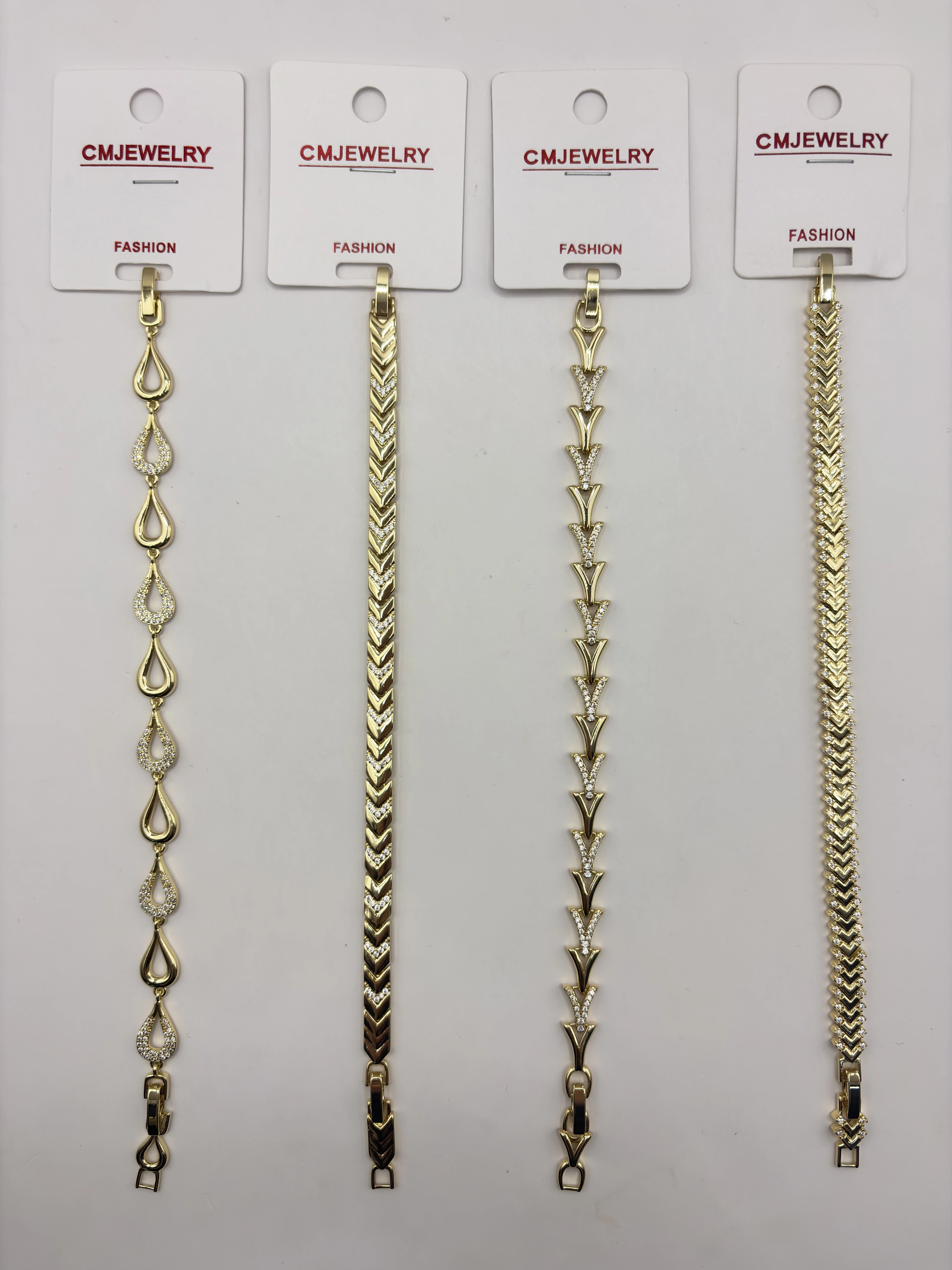 CM JEWELRY 14K Bileklik 195